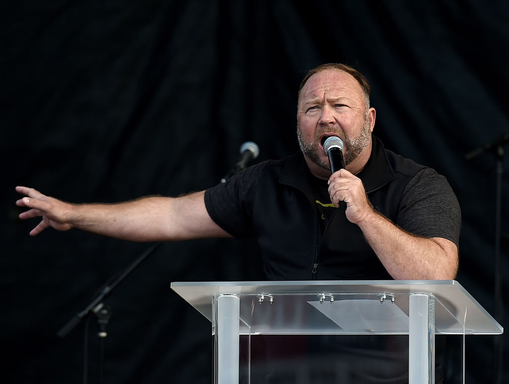 Même Alex Jones