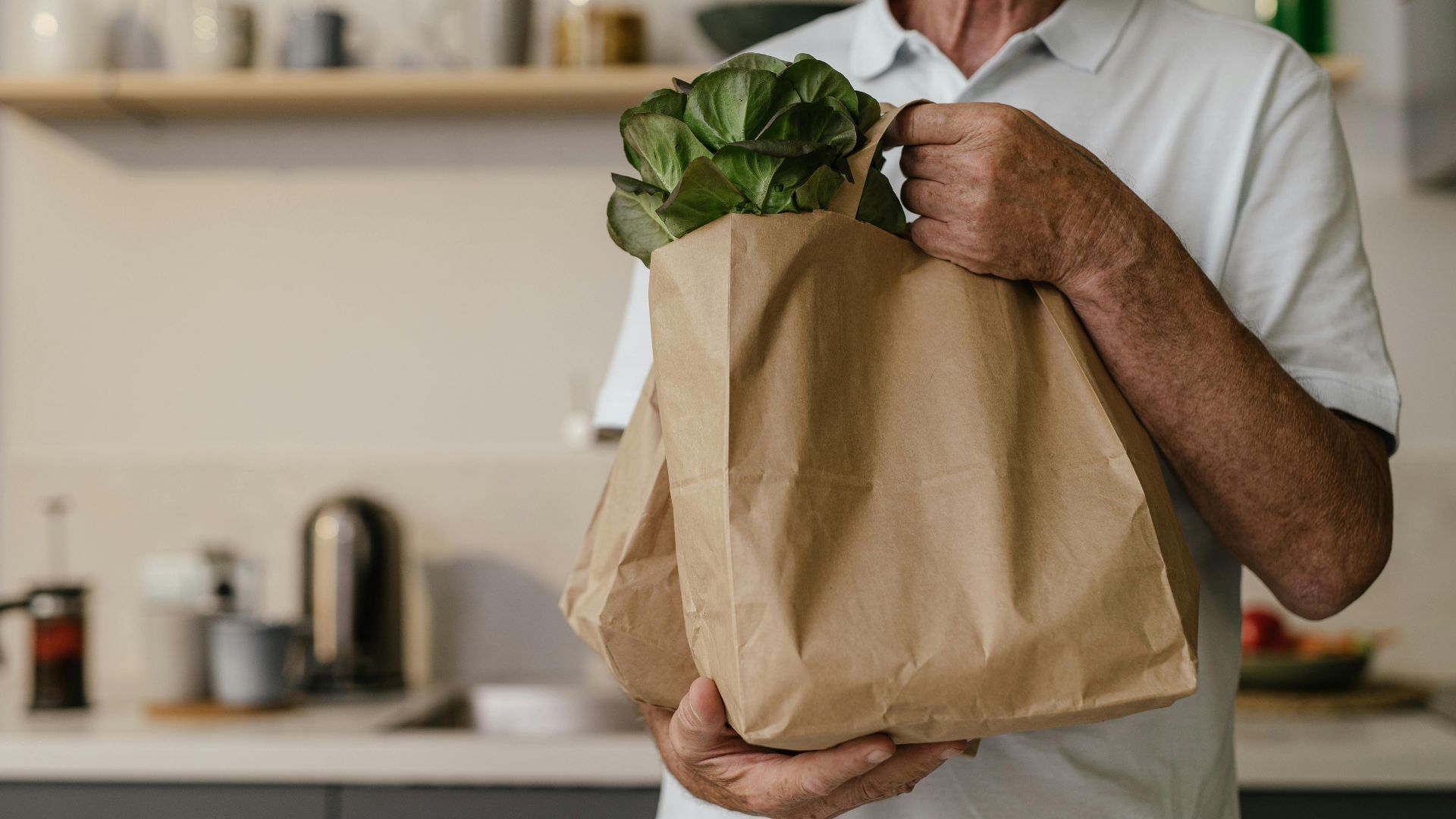 7. Transporter des produits d'épicerie