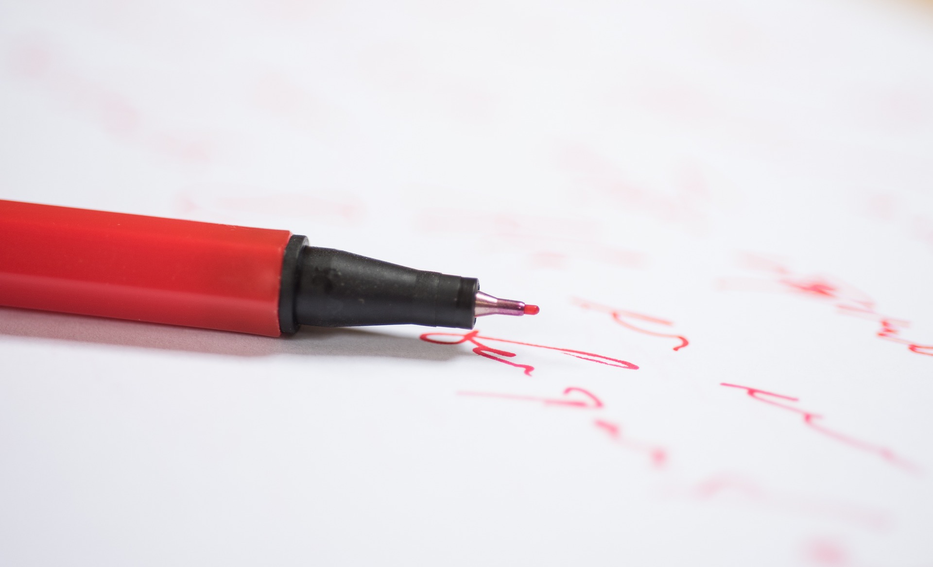 Stylos à encre rouge
