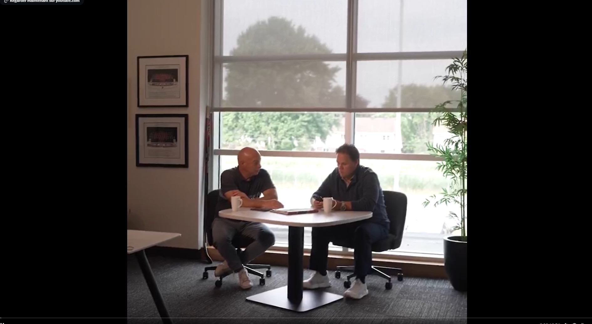 Jeff Gorton, Kent Hughes and Patrick Chèvrefils (humorously) unveil the Habs calendar
