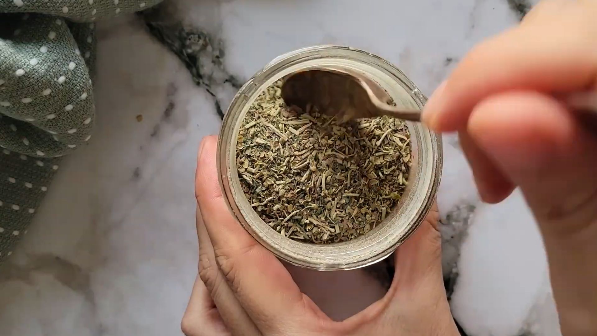17. Mélange d'herbes italiennes
