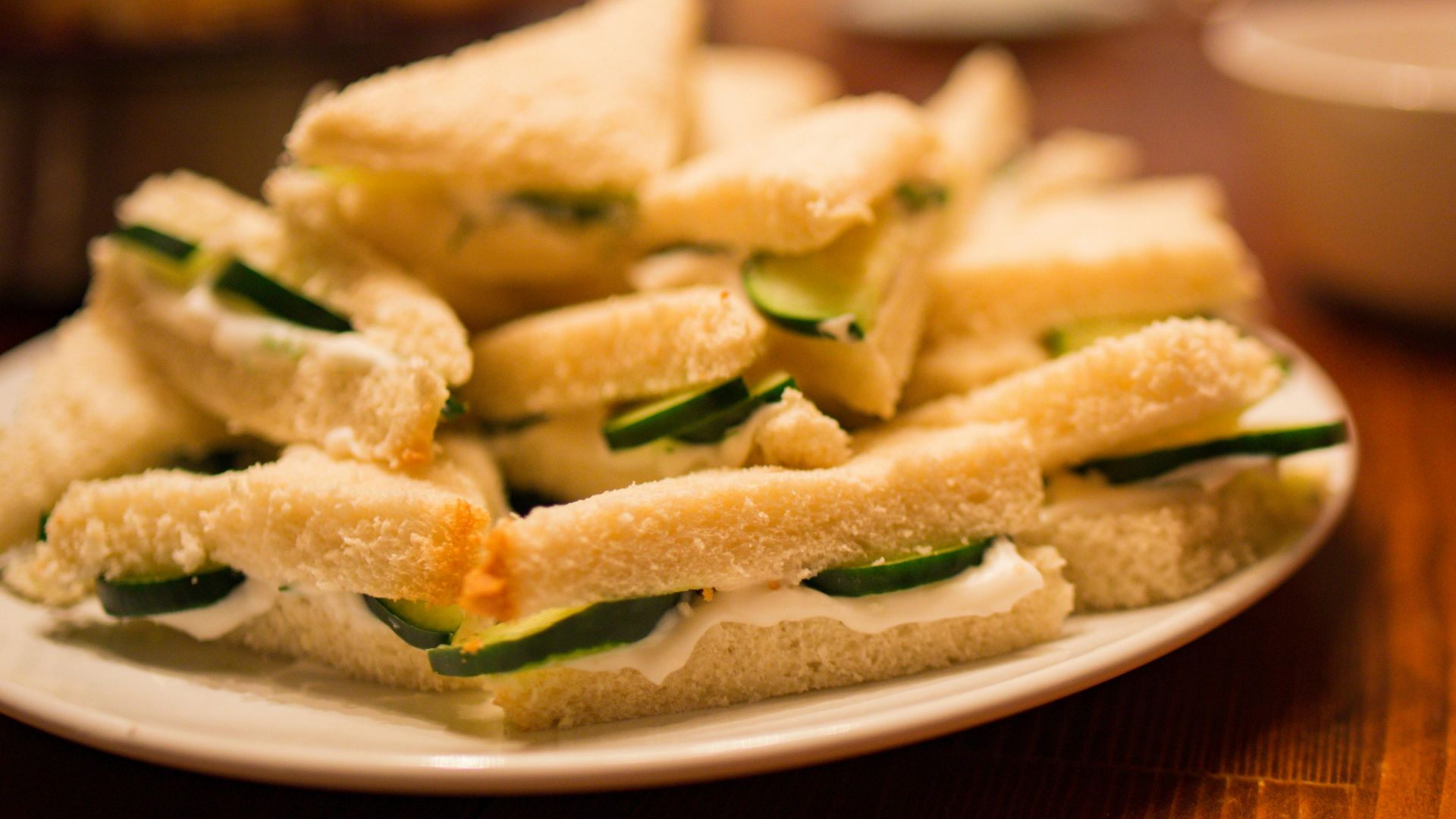 9. Sandwichs au concombre et au thé