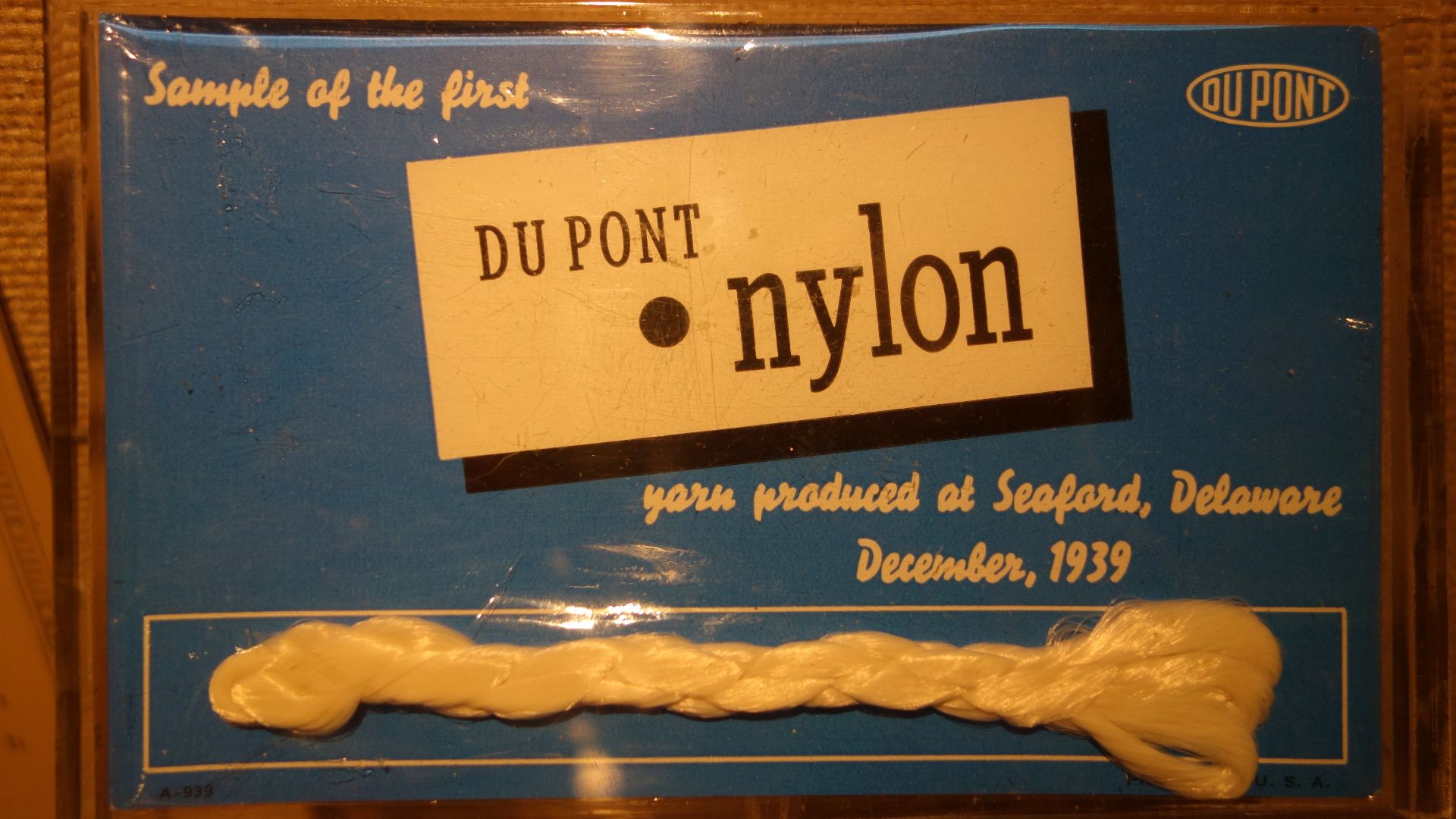 9. Première fibre synthétique