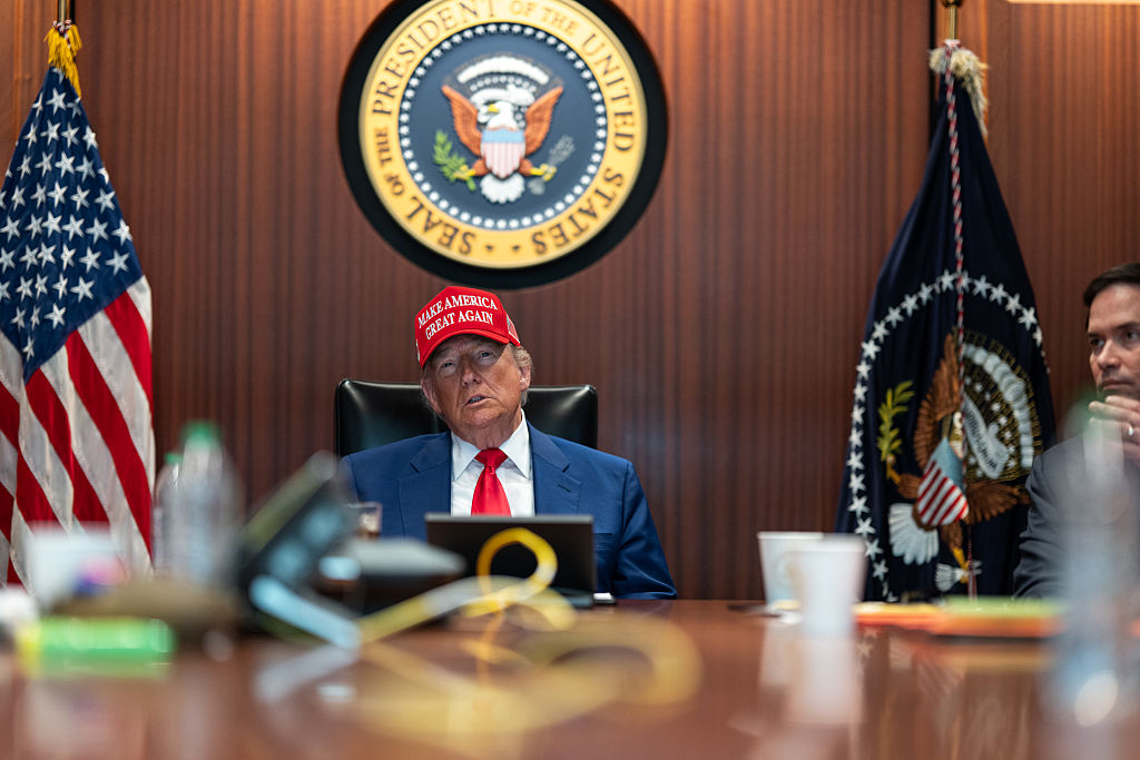Paramount verse 16M$ à Trump