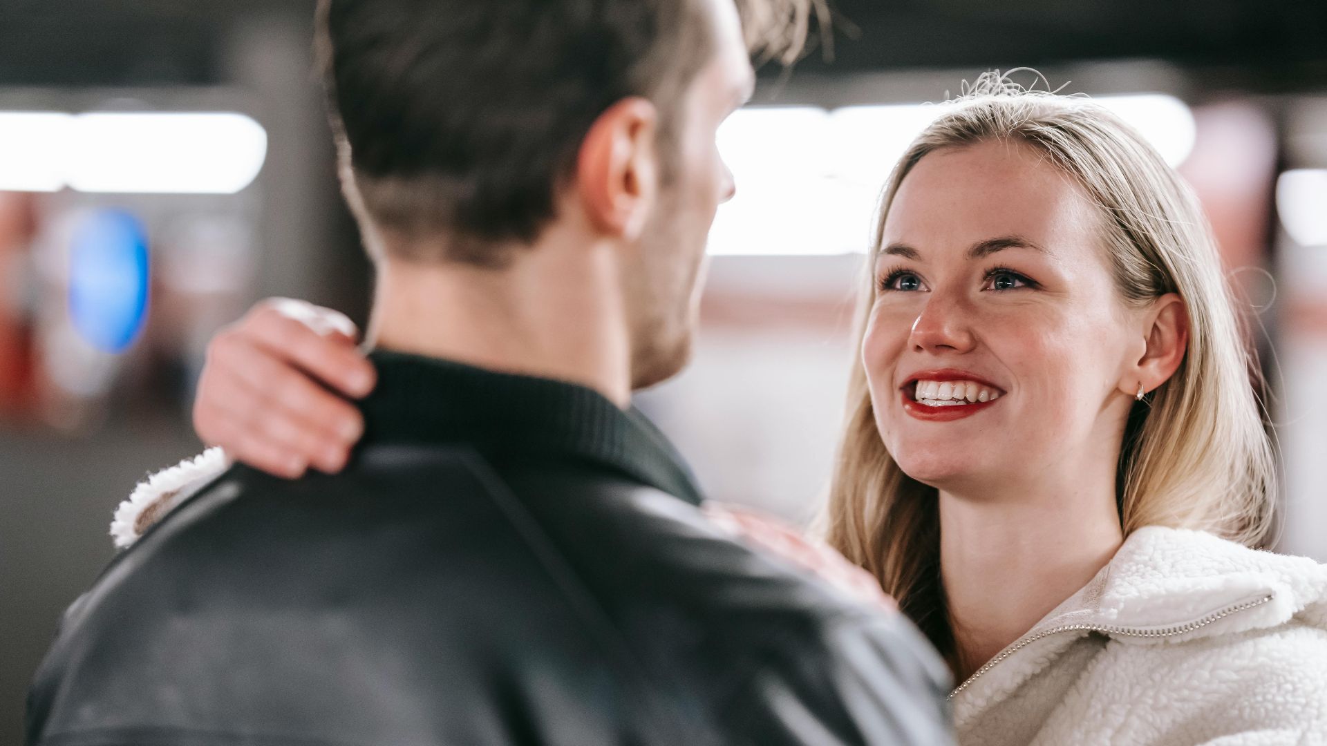 3. Flirt avec d'autres personnes ou tromperie