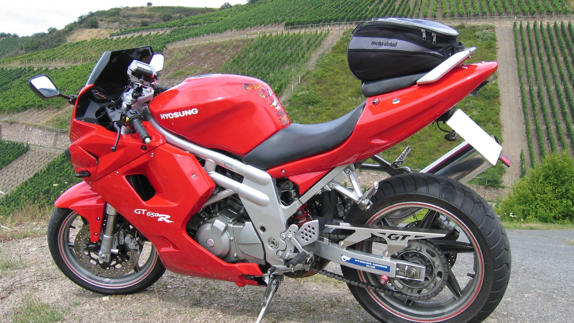 4. 2005 Hyosung GT650R