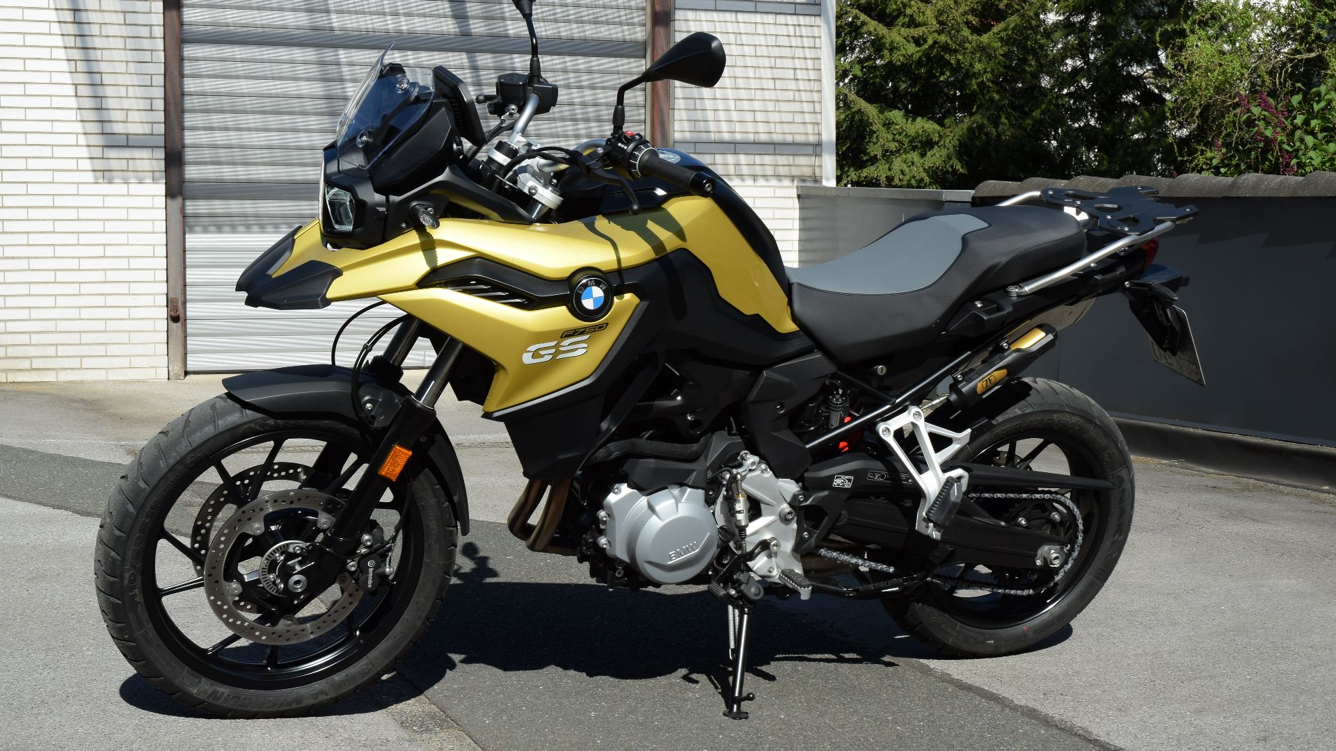 9. BMW F750 GS
