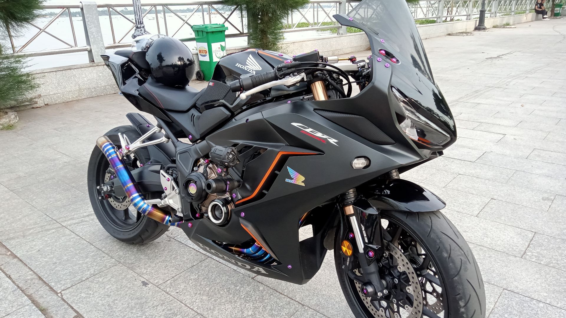 10. Honda CBR650R
