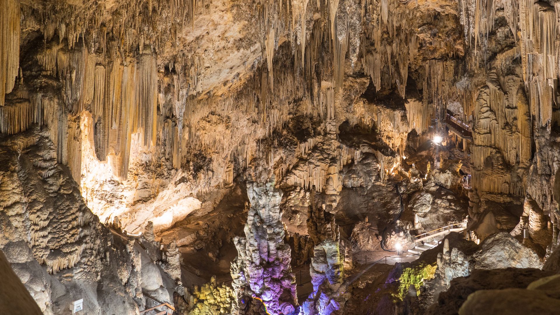 17. Sceaux de la grotte de Nerja