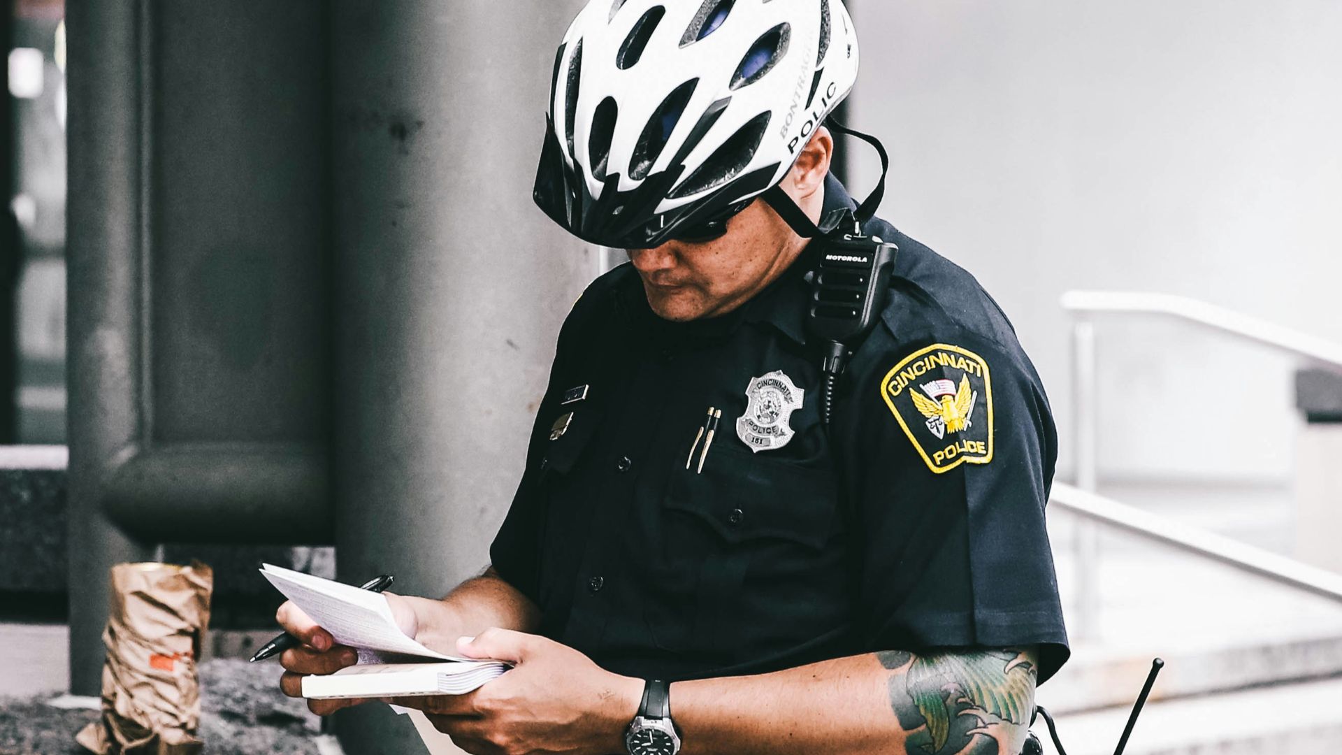 8. Officier de police