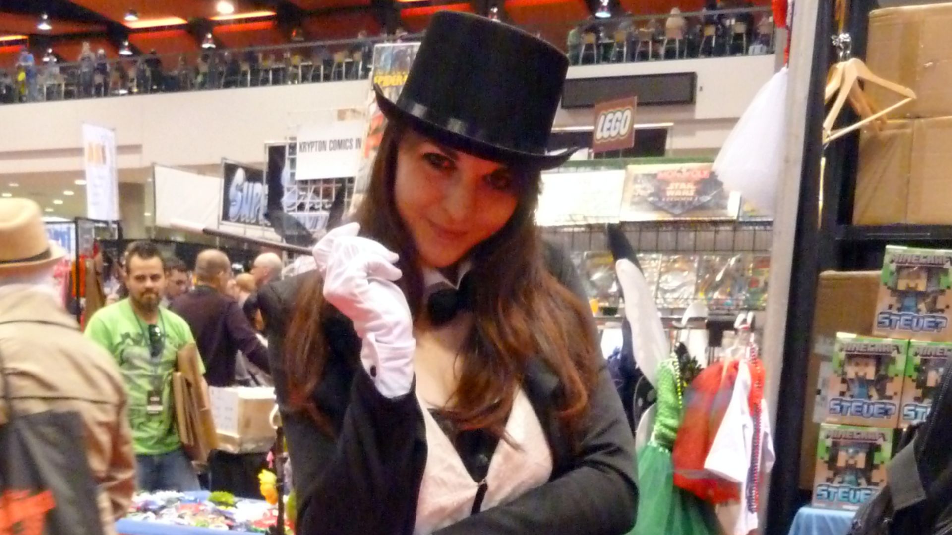 16. Zatanna - Maîtresse de la magie