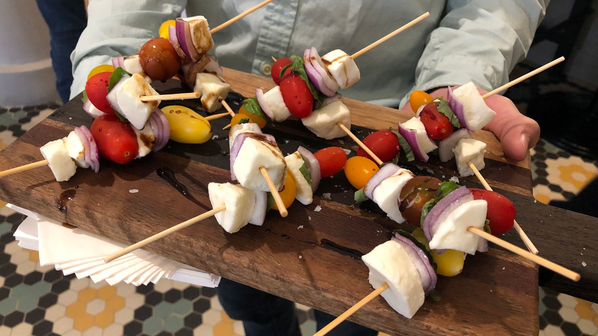 14. Brochettes Caprese