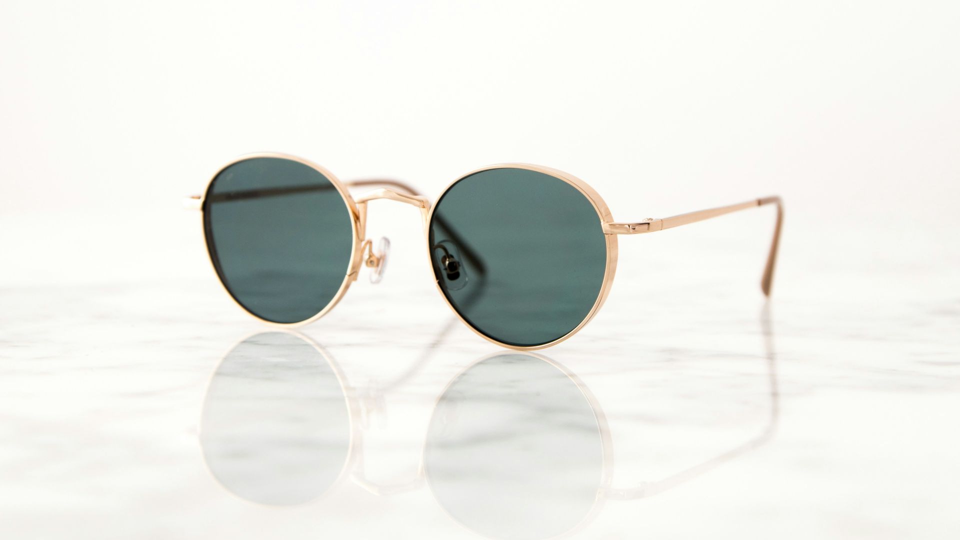 11. Lunettes de soleil