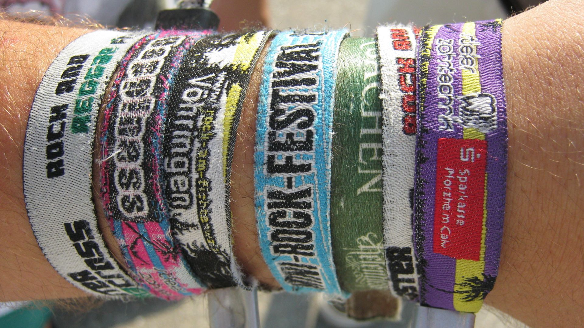 8. Bande de bracelets de concert