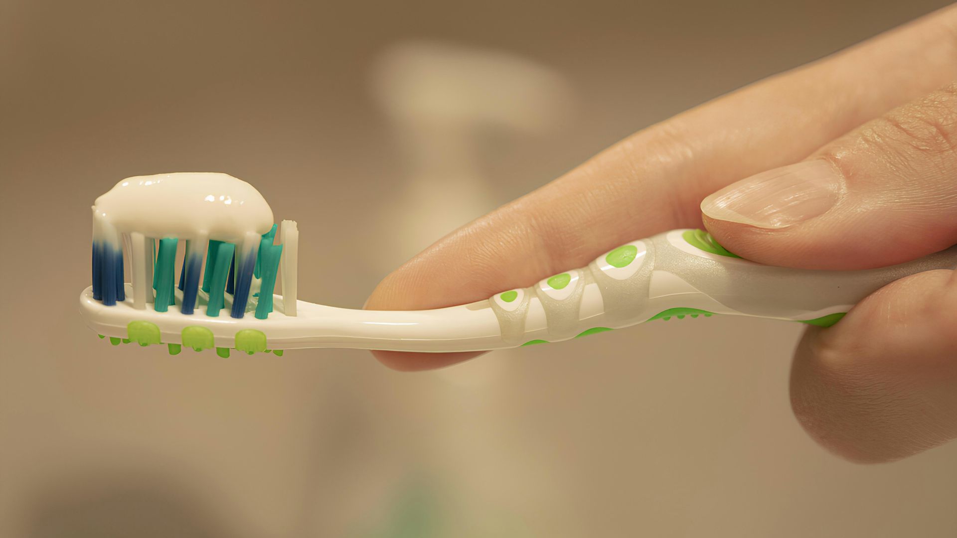 15. Dentifrice
