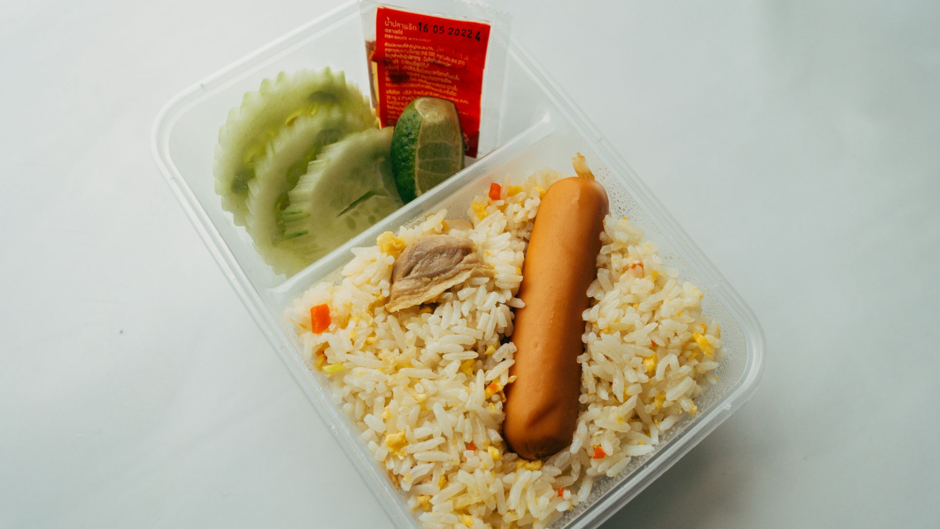 16. 1990 Lunchables
