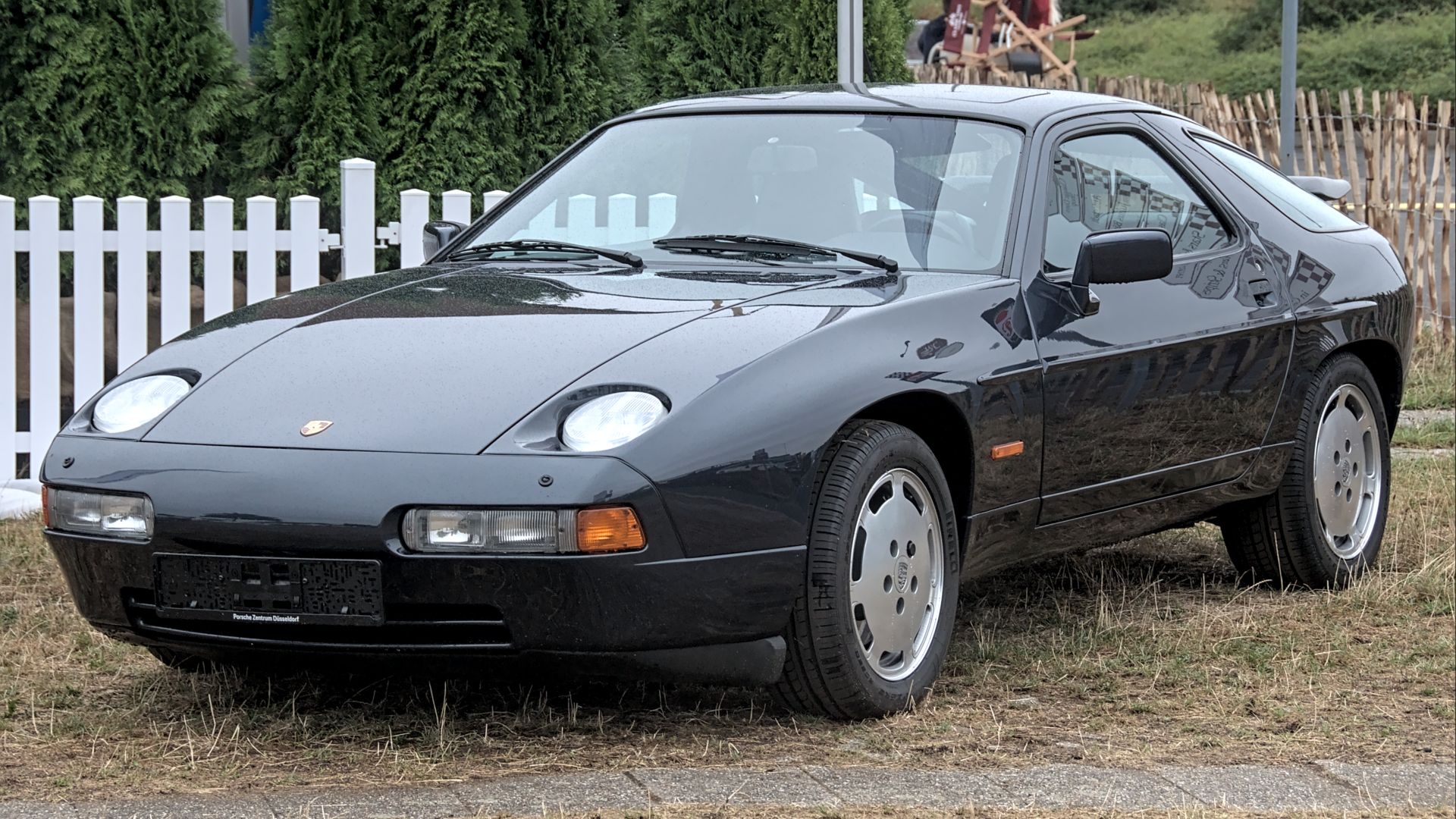 9. Porsche 928 (premiers modèles)