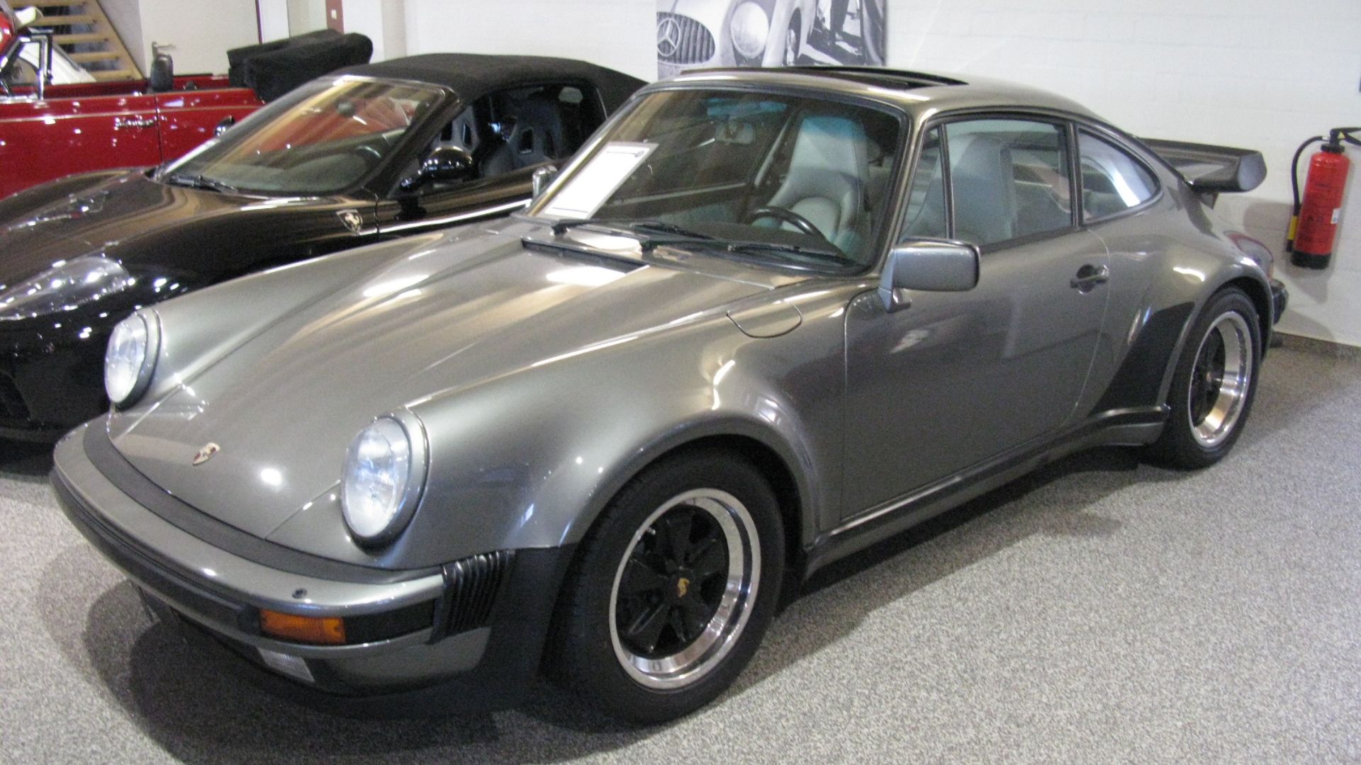 9. Porsche 911 Turbo (930)