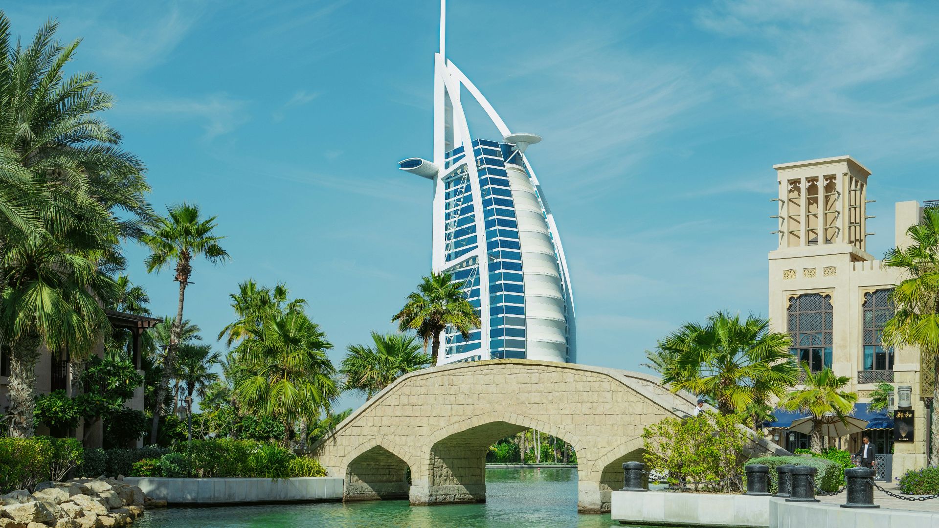 9. Burj Al Arab (1994-1999, Dubaï, EAU)