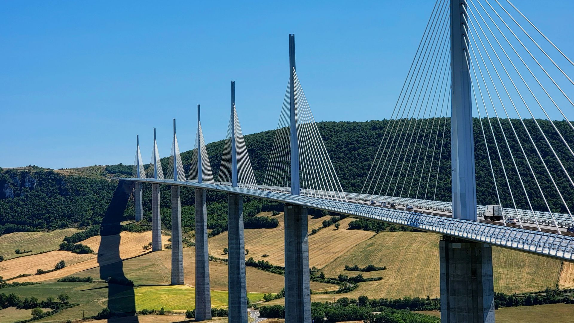 20. Viaduc de Millau (2001-2004, France)