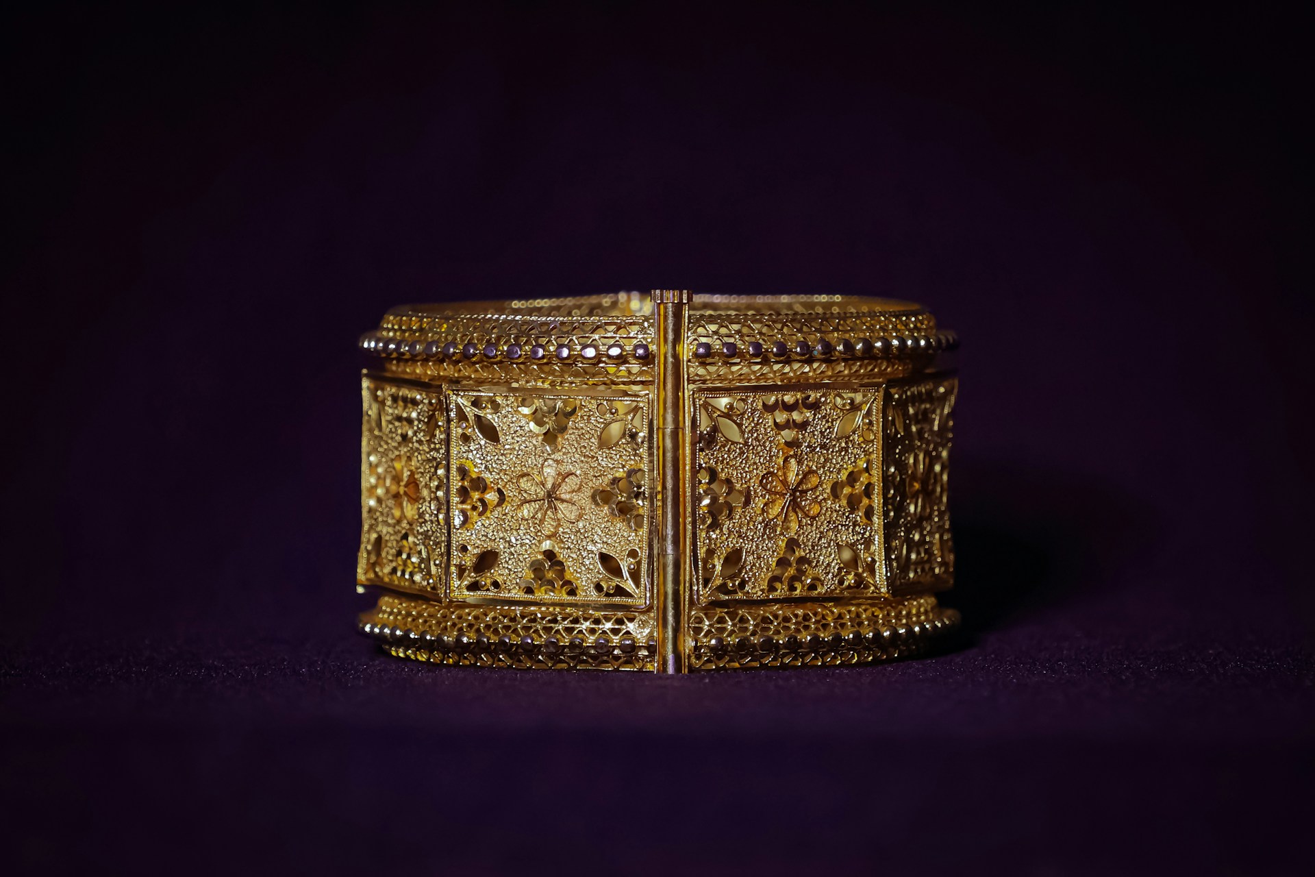 9. Hammered Metal Bangles