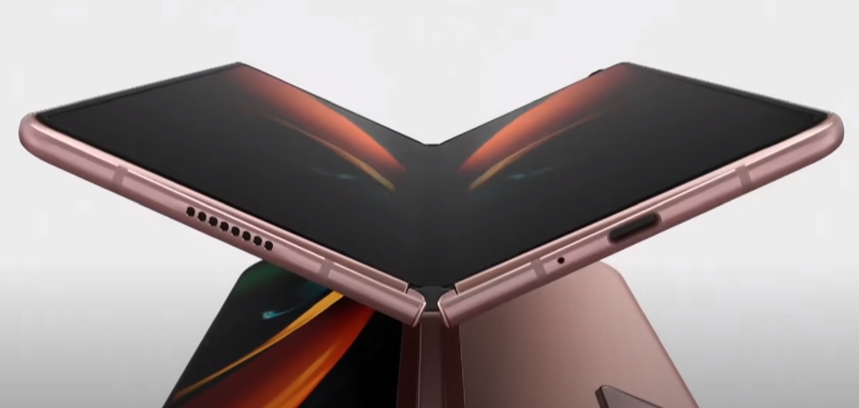 A Foldable Smartphone for Increased Portability