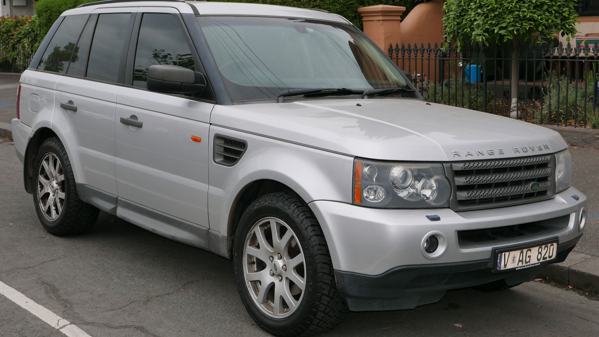 7. Land Rover Range Rover Sport