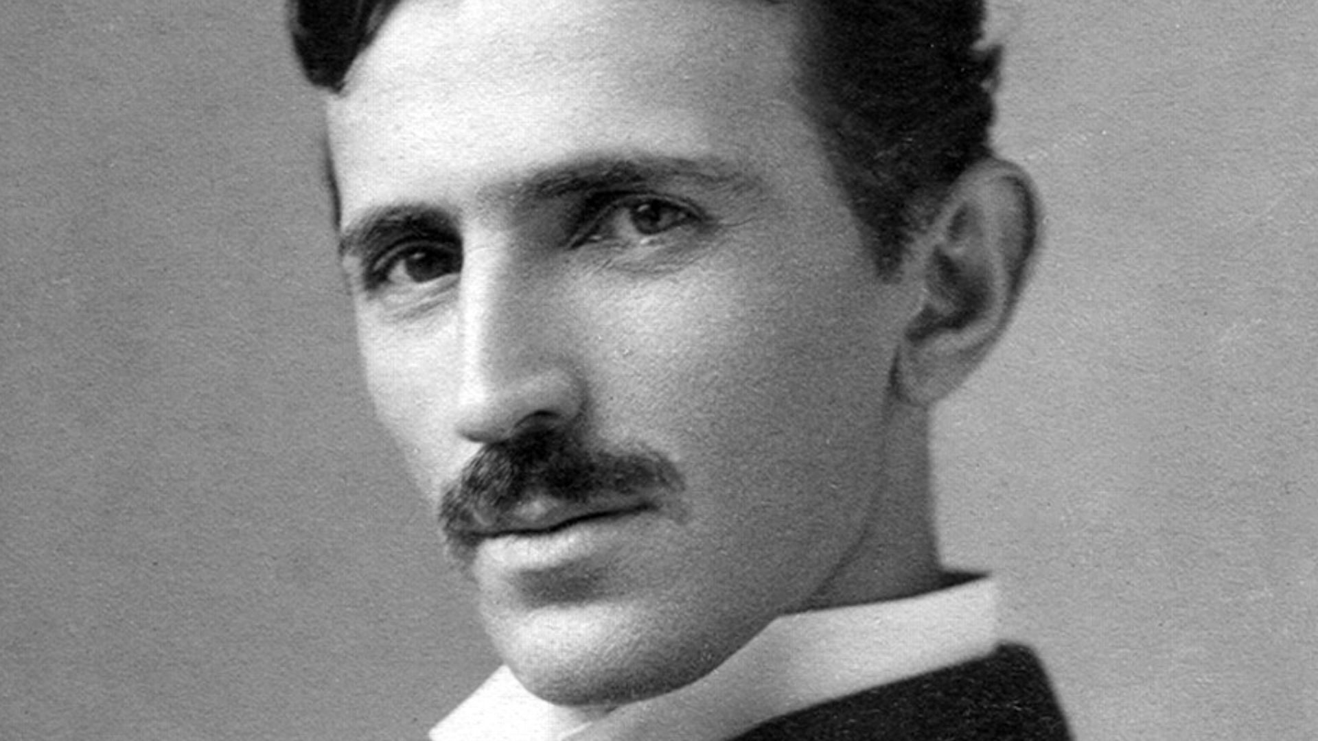 3. Nikola Tesla (1856-1943)