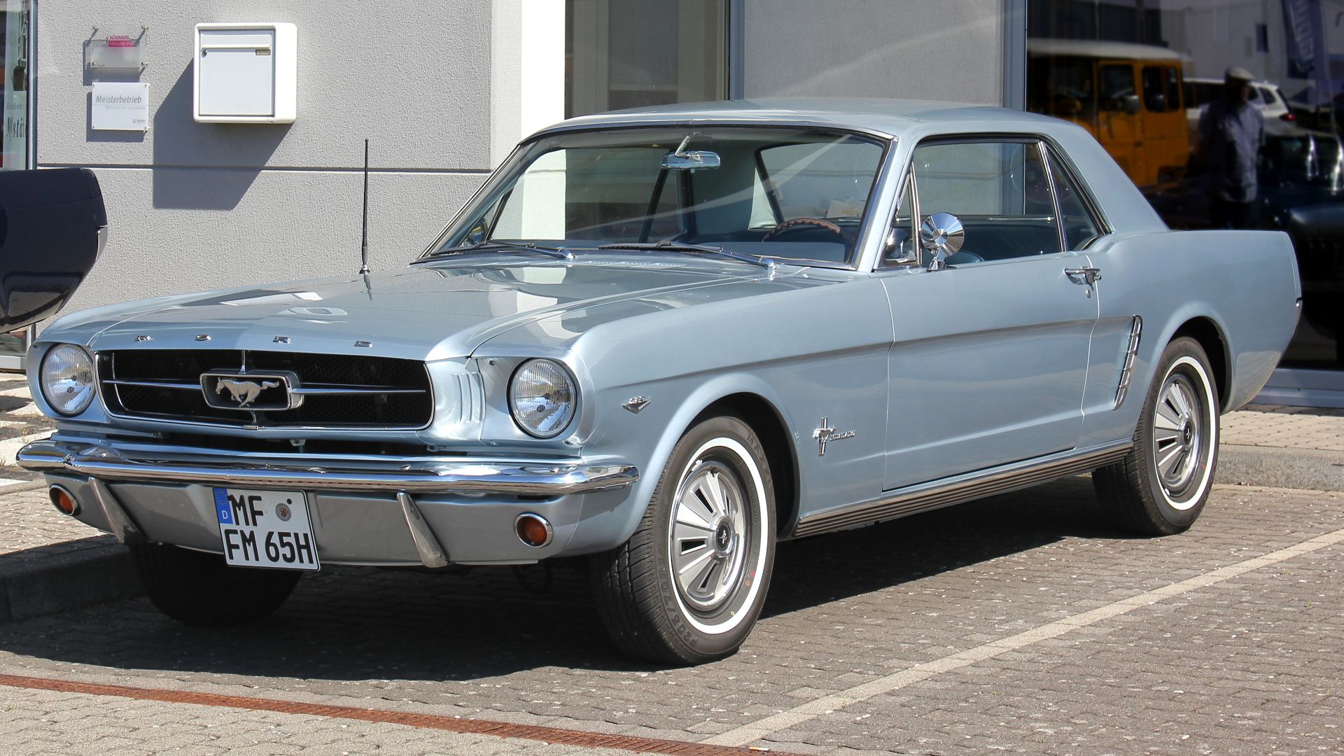 1. Ford Mustang (1964)