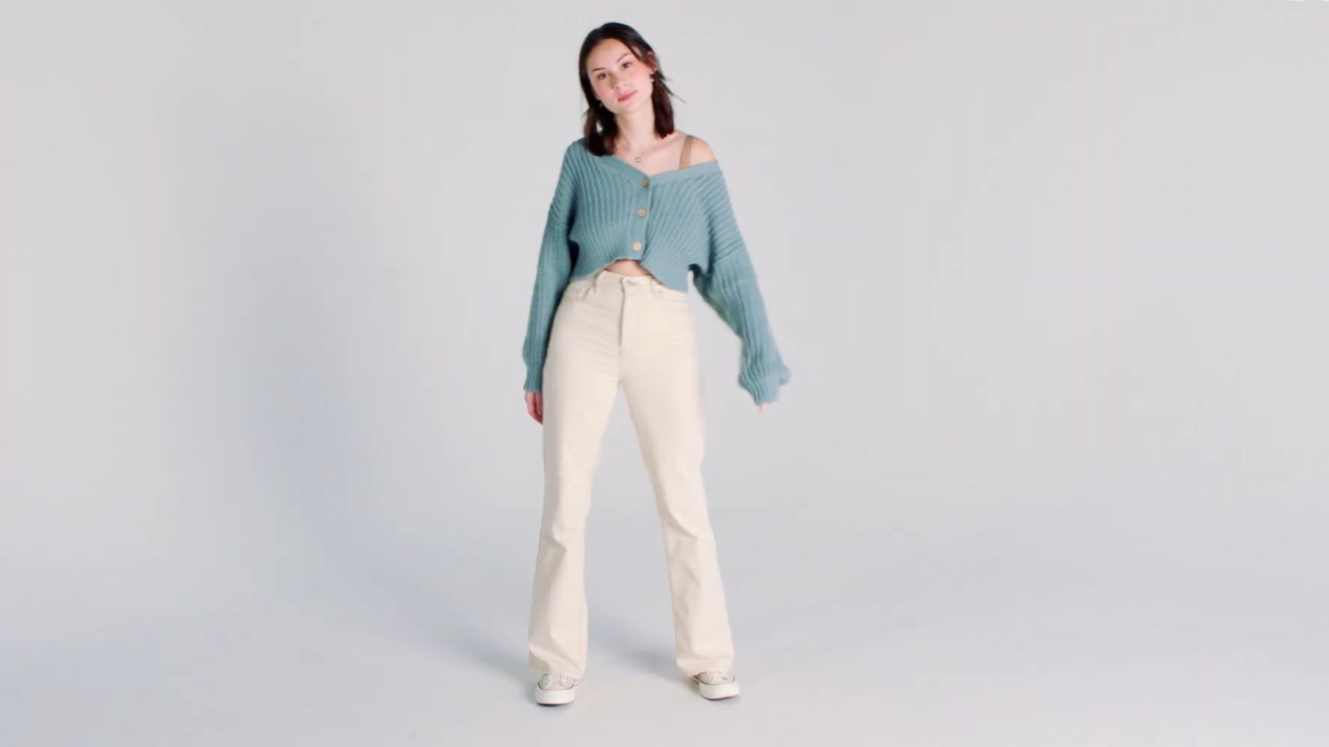 4. Cardigan court associé à un pantalon cigarette