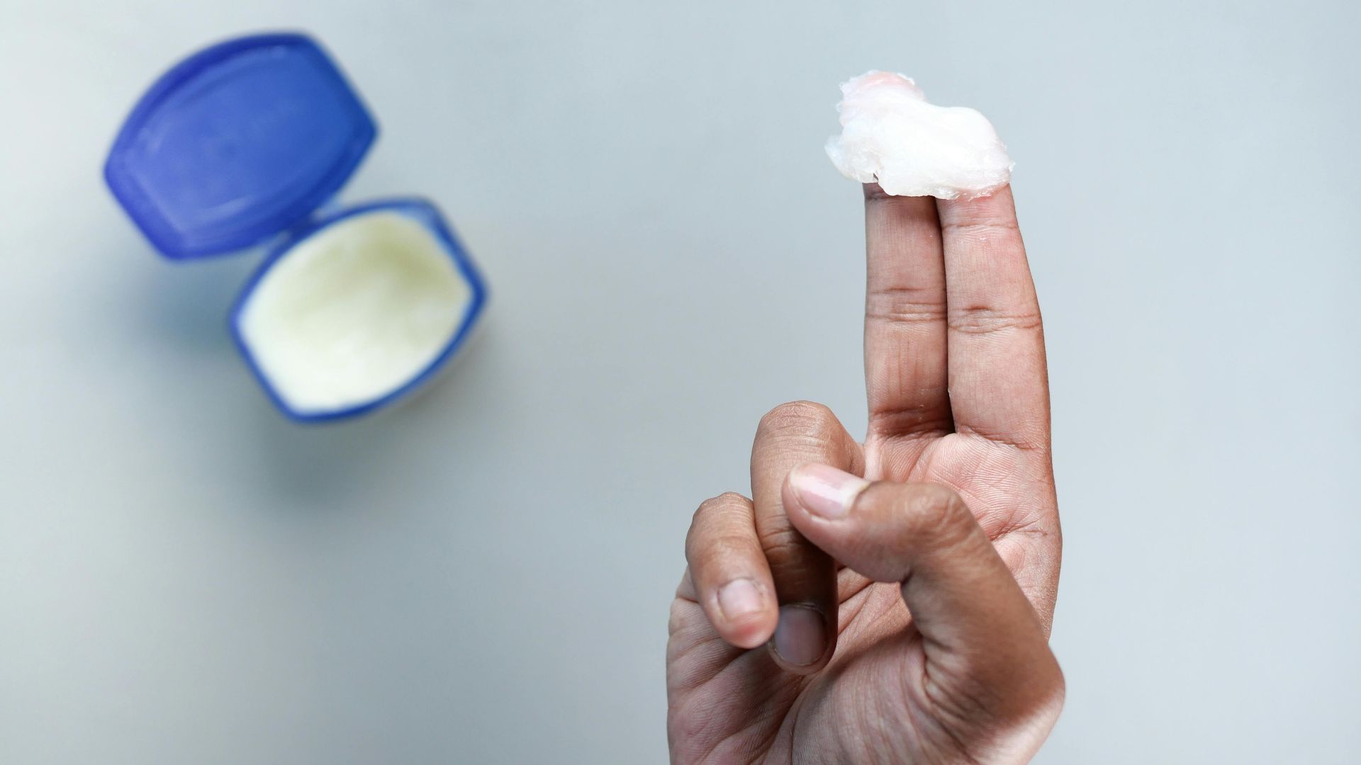 3. Appliquer des lubrifiants comme la vaseline