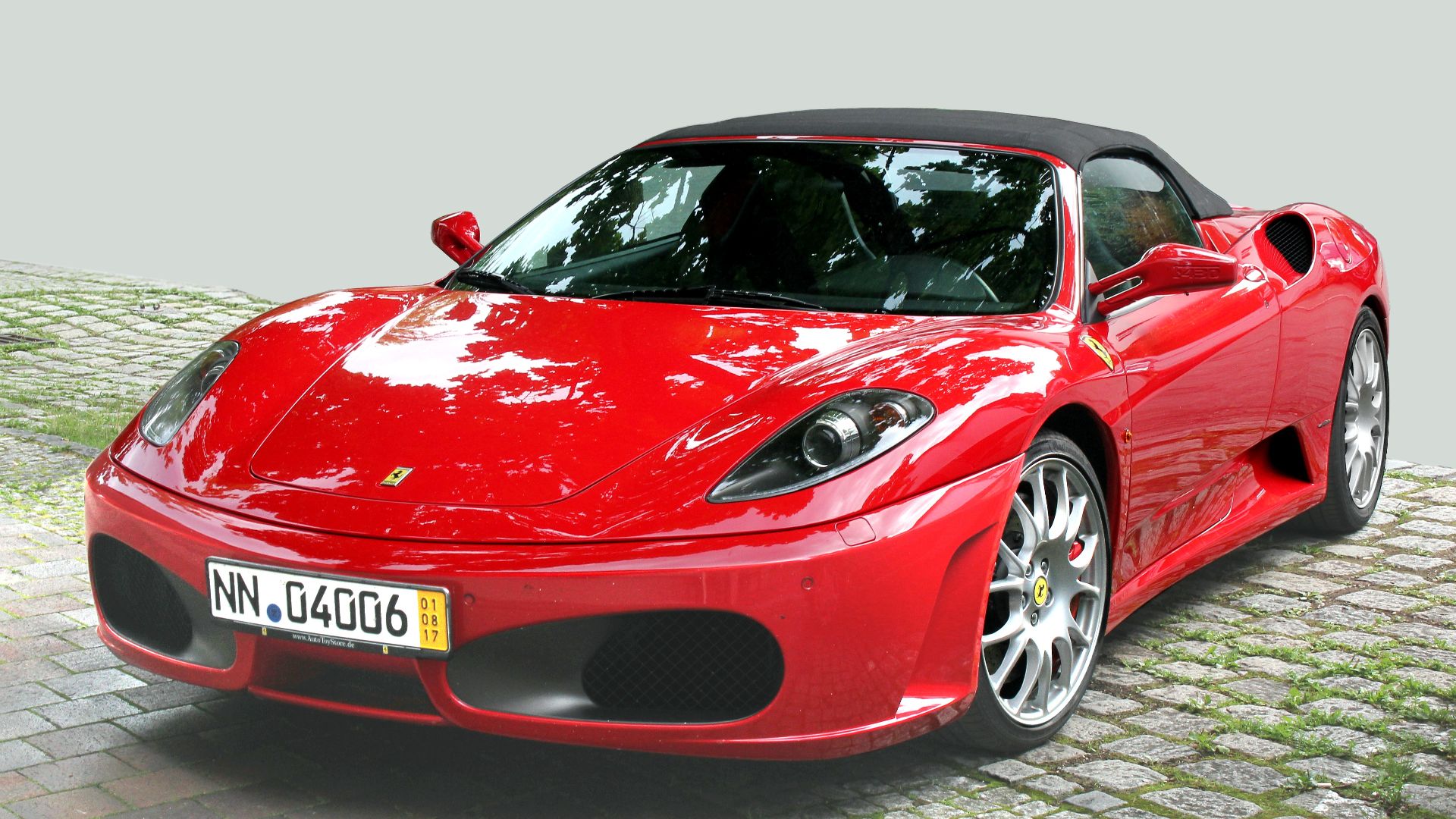 7. La Ferrari F430 de Kim Kardashian