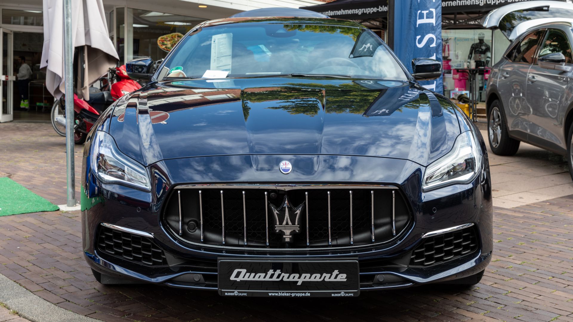 18. La Maserati Quattroporte de Miley Cyrus
