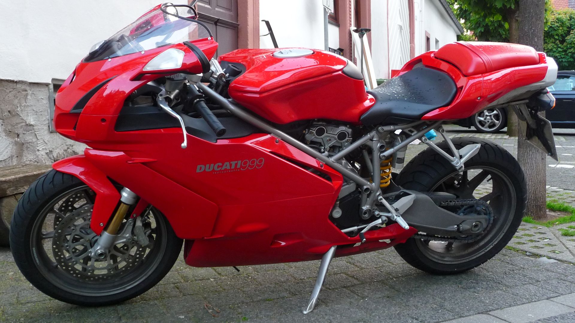7. Ducati 999