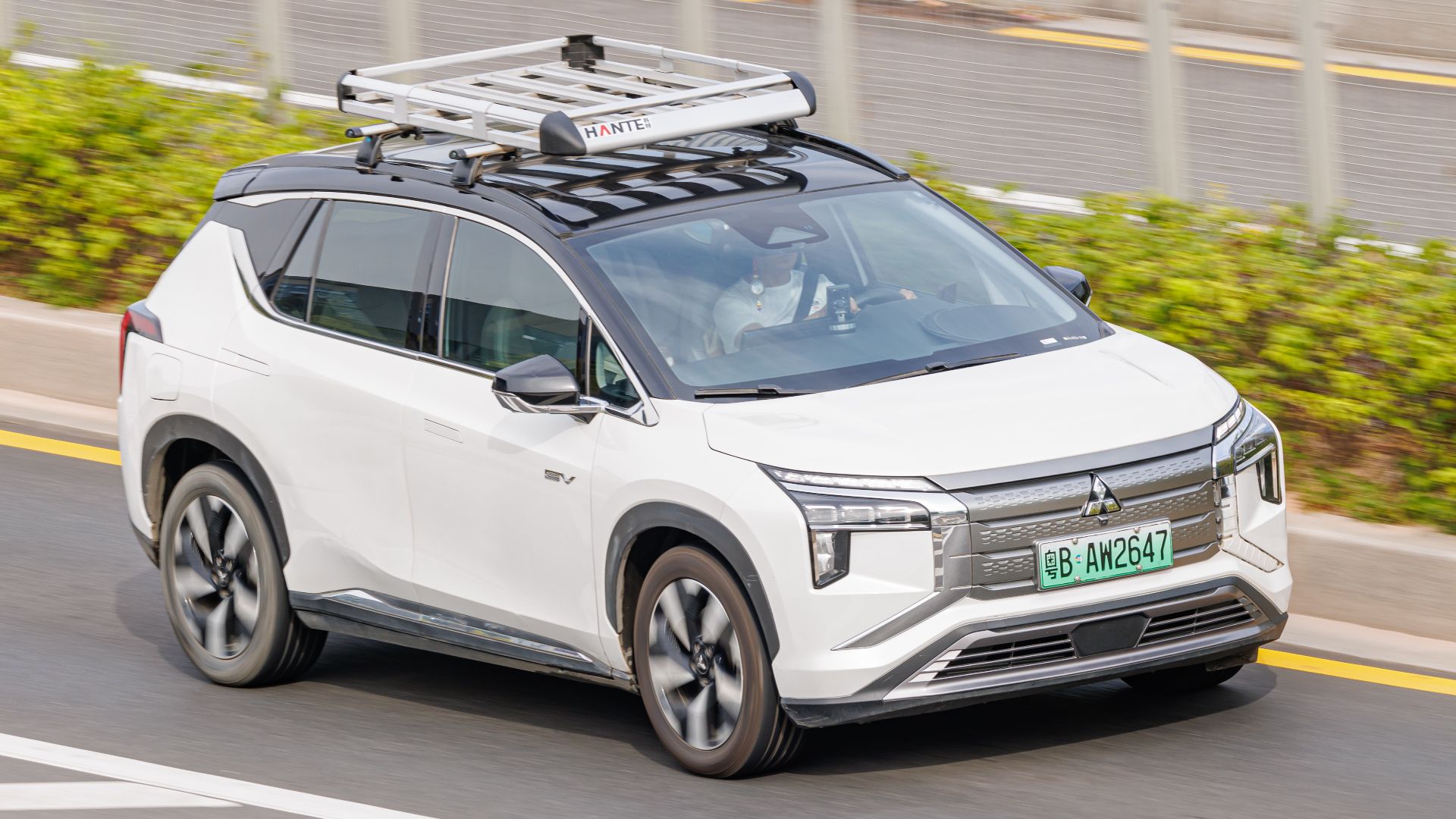 9. Mitsubishi Airtrek