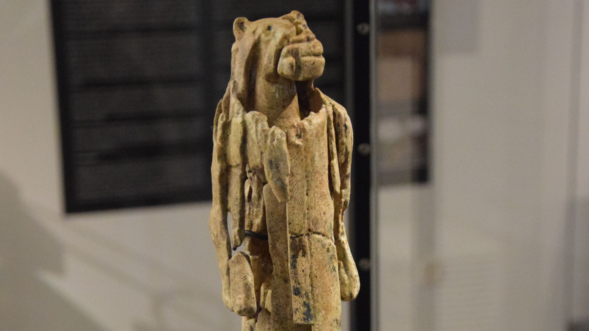 2. L'homme-lion de Hohlenstein-Stadel (40 000-35 000 avant notre ère)