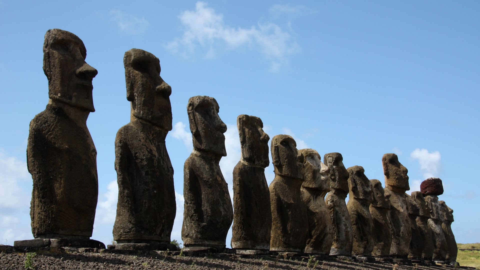 20. Statues Moai de l'île de Pâques (Début ~1100 CE)