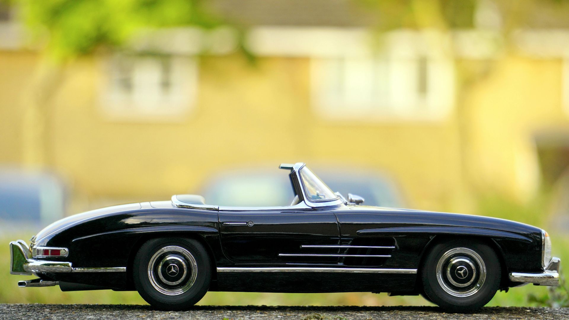 14. Mercedes