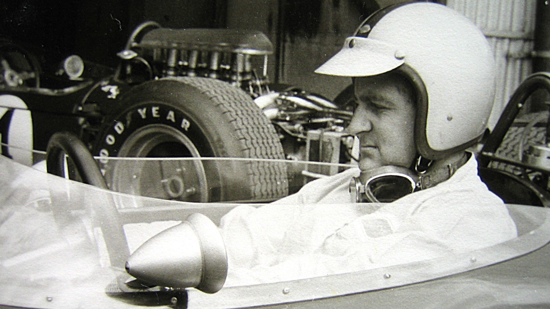 9. Denny Hulme