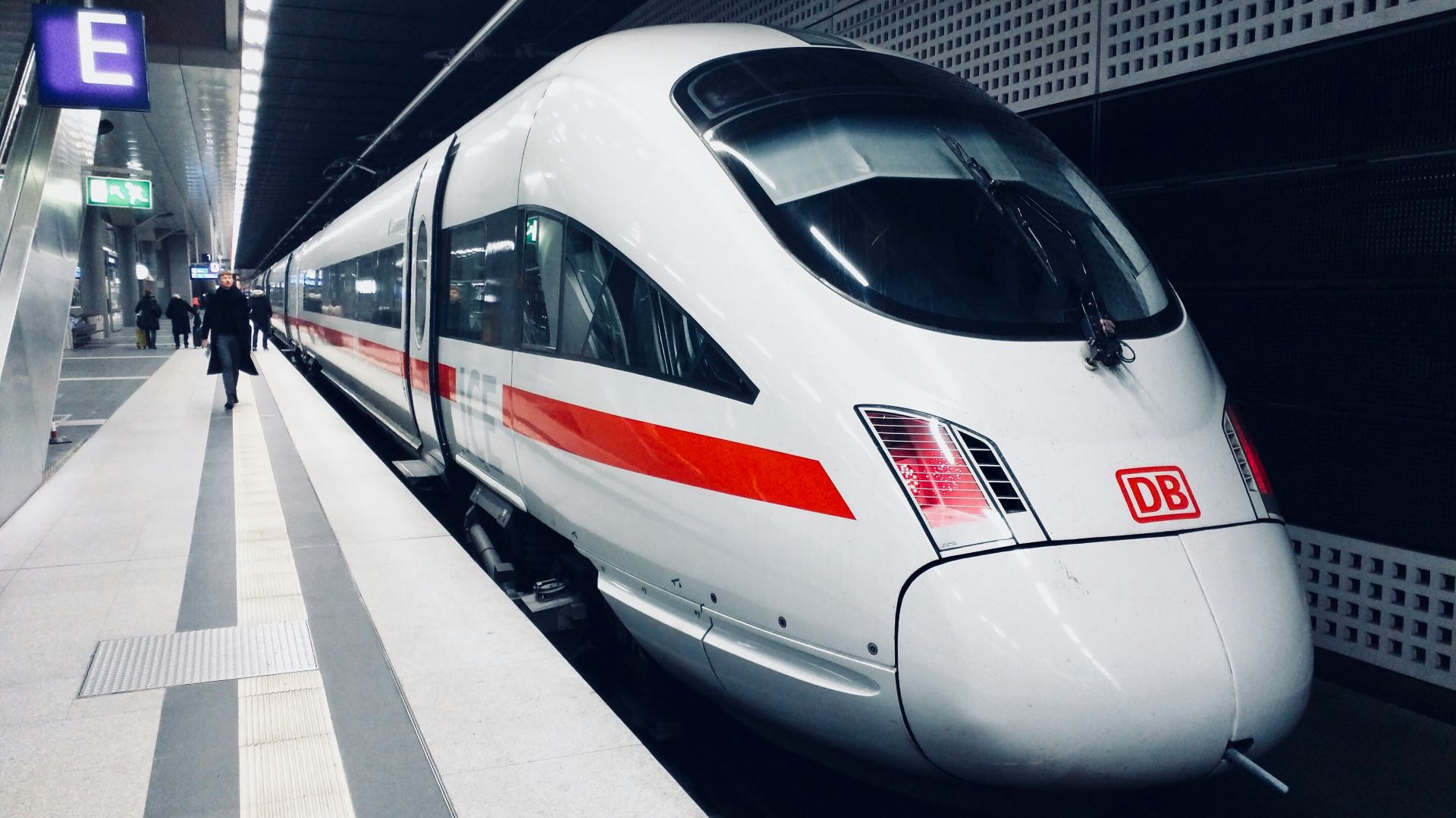 11. Les femmes ne peuvent pas prendre le train à grande vitesse