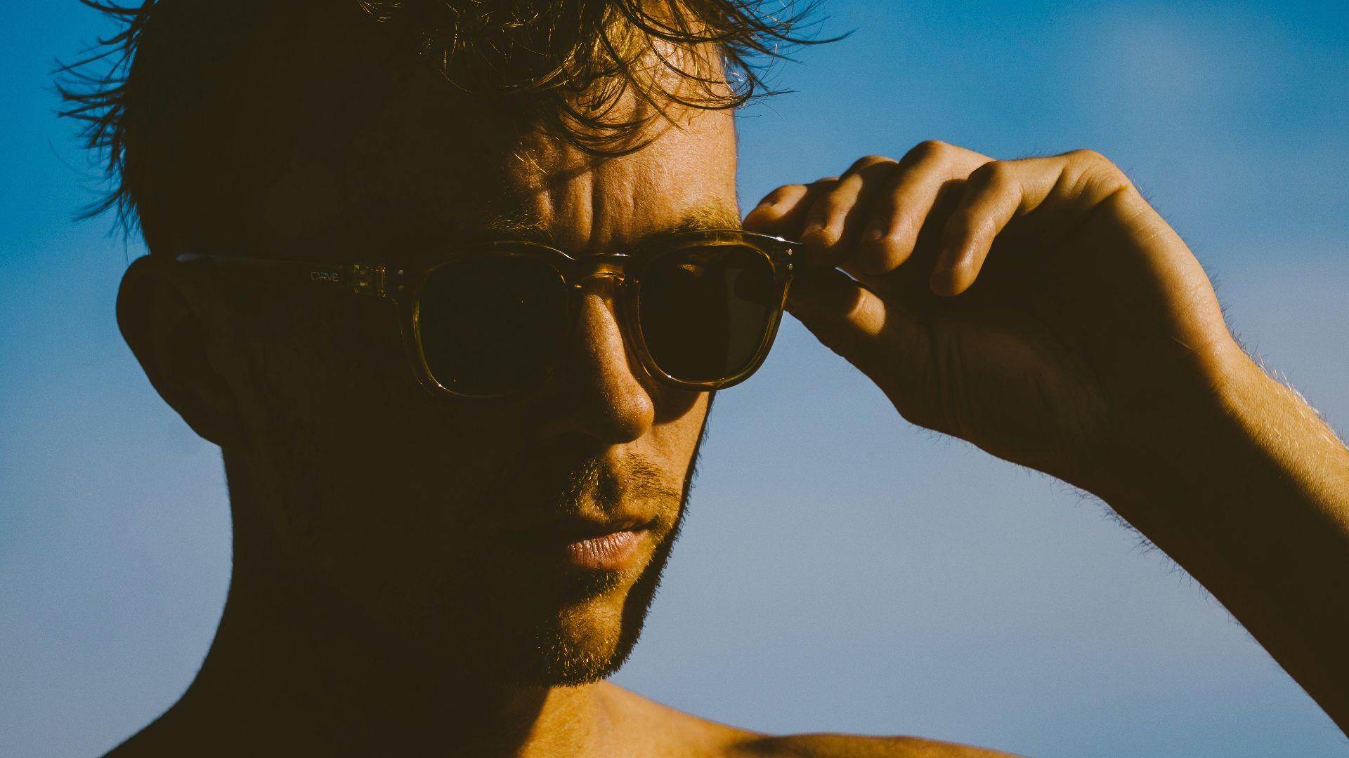 6. Lunettes de soleil classiques