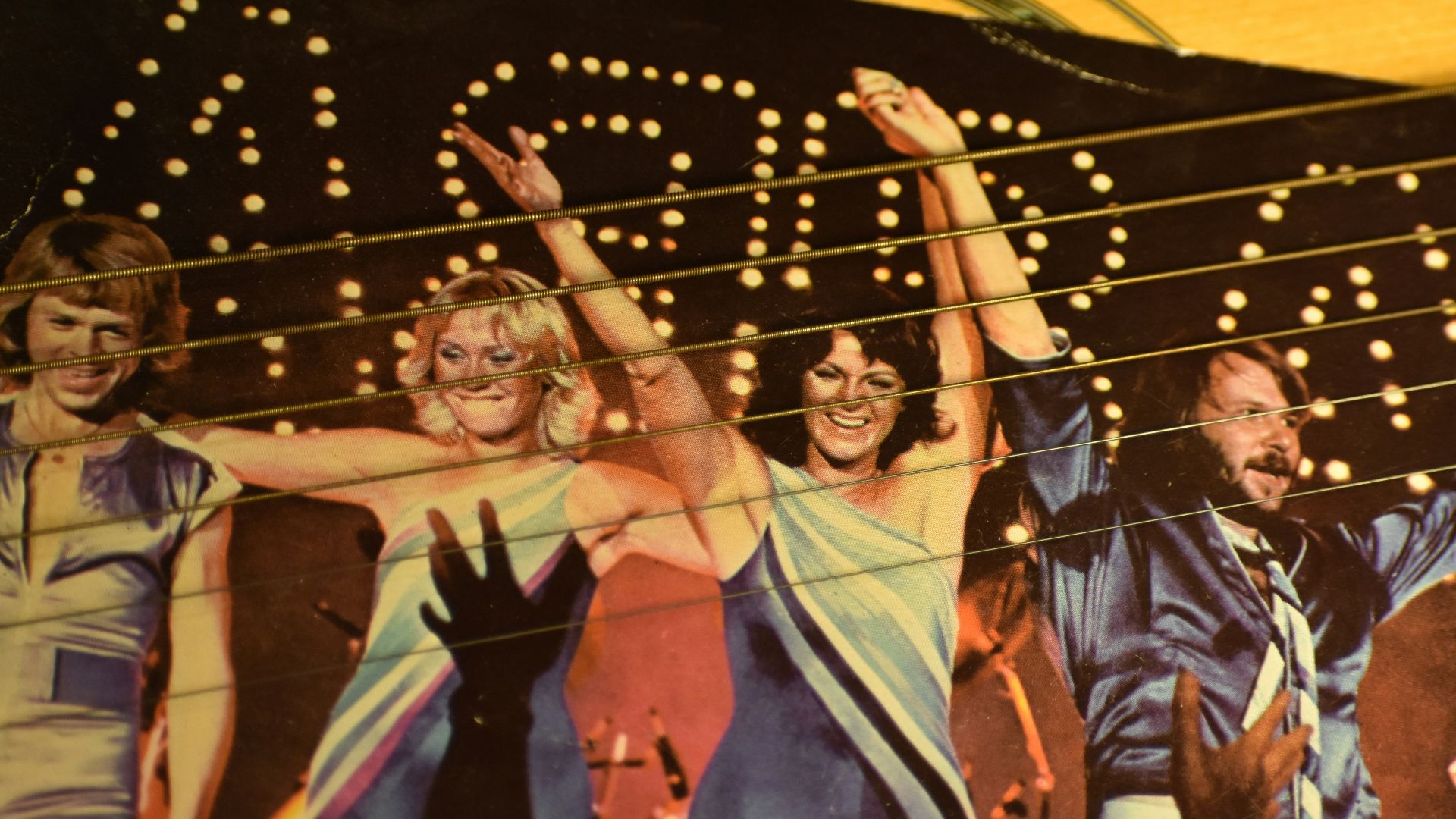 12. ABBA remporte l'Eurovision