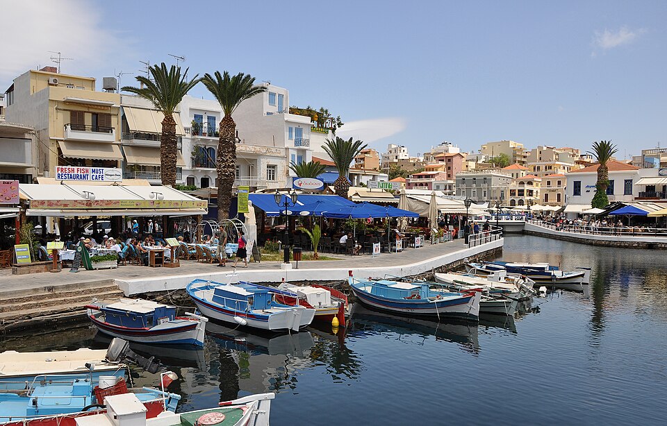 <strong>Un petit village grec pour les touristes curieux</strong>