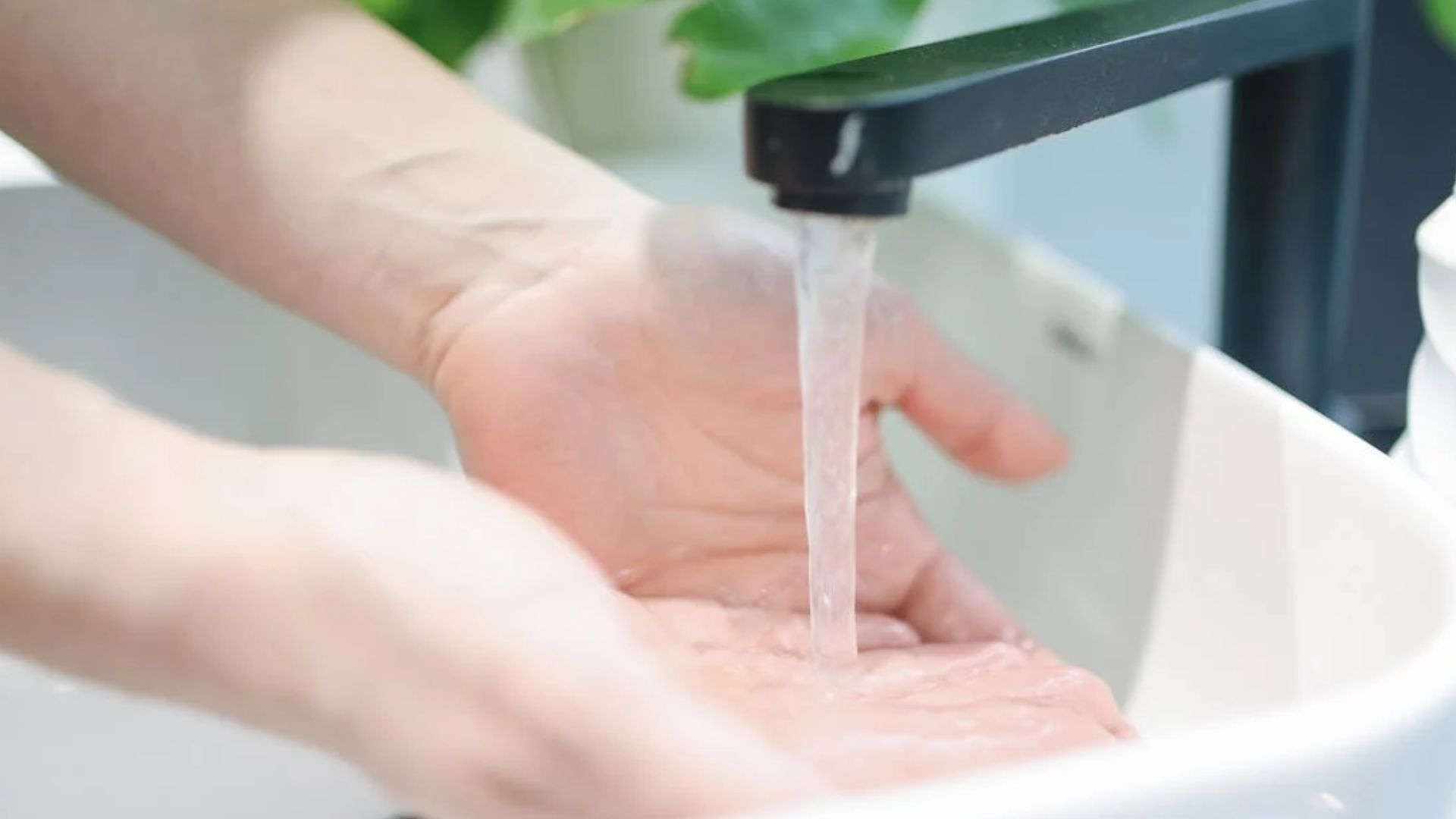 Hot Water Kills More Germs When Washing Hands