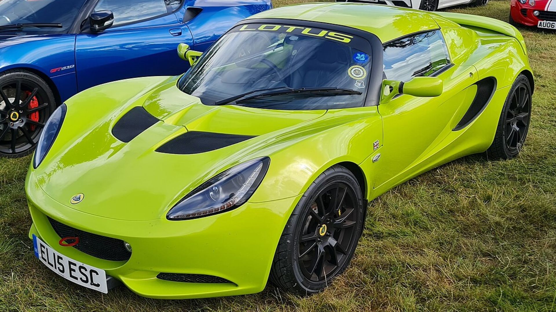 10 Cars Known For Poor Handling &#038; 10 That Grip The Road Like Champs