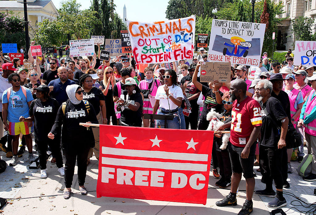 Demonstrations in front of the White House