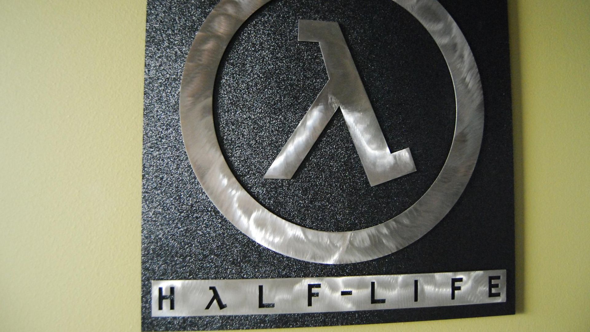 3. Half-Life 2