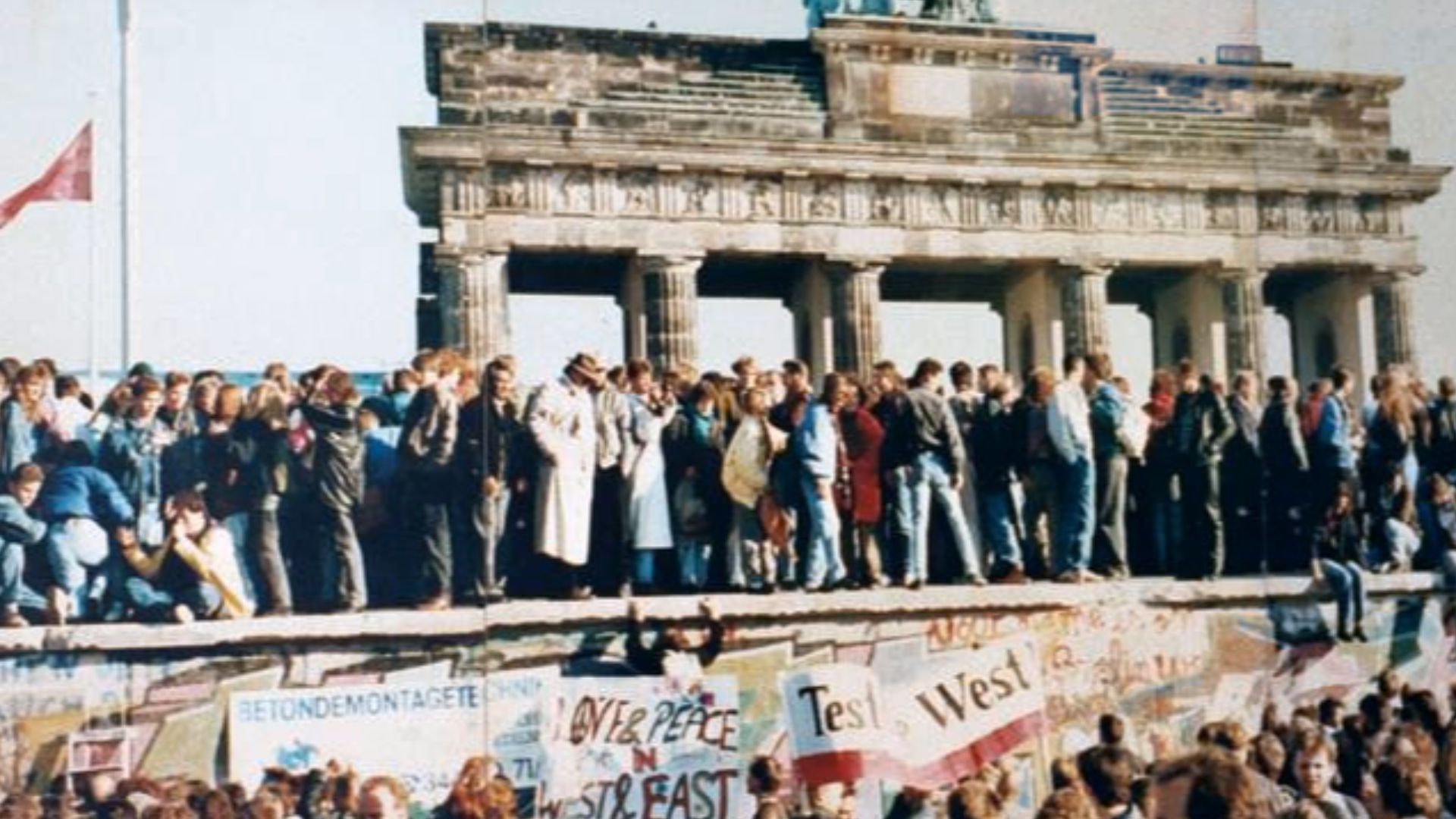 14. La chute du mur de Berlin