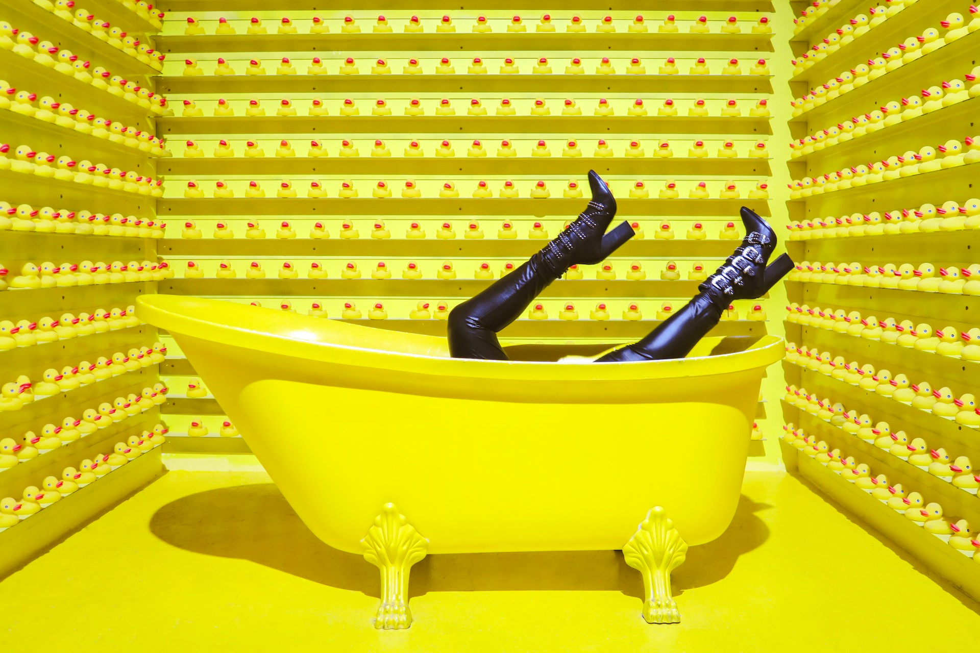 Painting bathroom walls