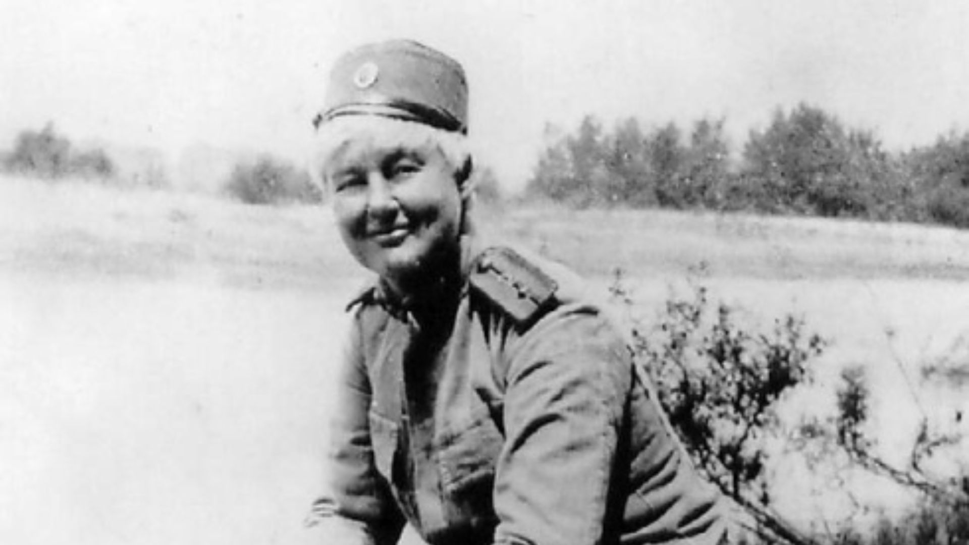 18. Flora Sandes